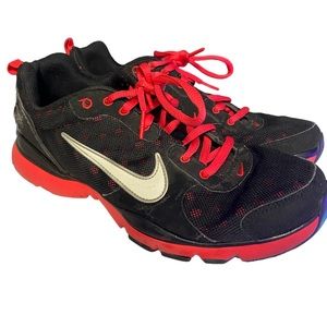 Pink and Black Nike Sneakers - size 9